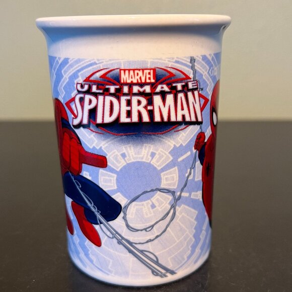 TWO (2) Marvel Comics Universe Ultimate Spider-Man Ceramic  Mugs 2013 Superhero - Picture 3 of 8